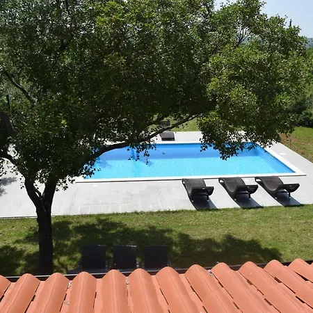 Nespola Villa Raša
